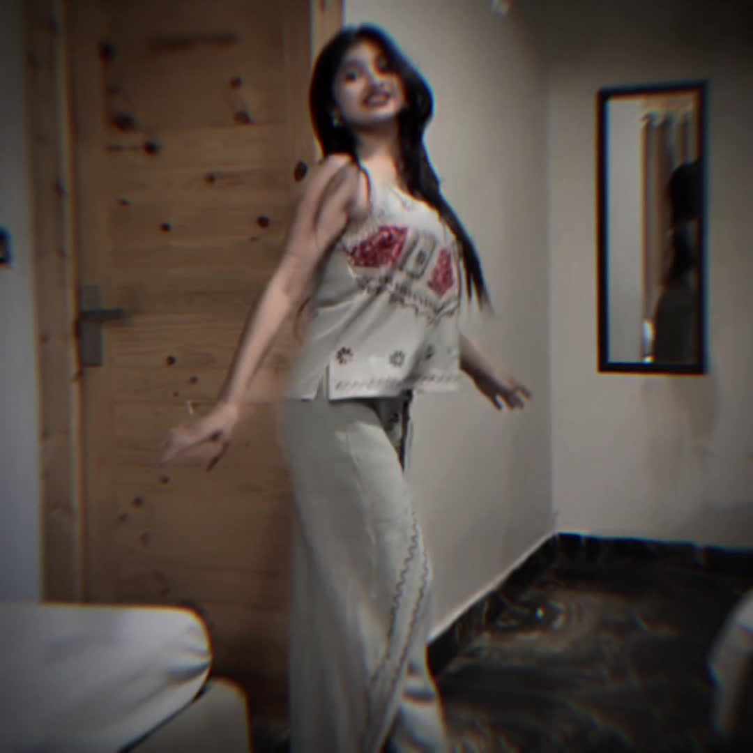 @🥵 c͢u͢t͢e͢ E͢s͢h͢a͢🥵