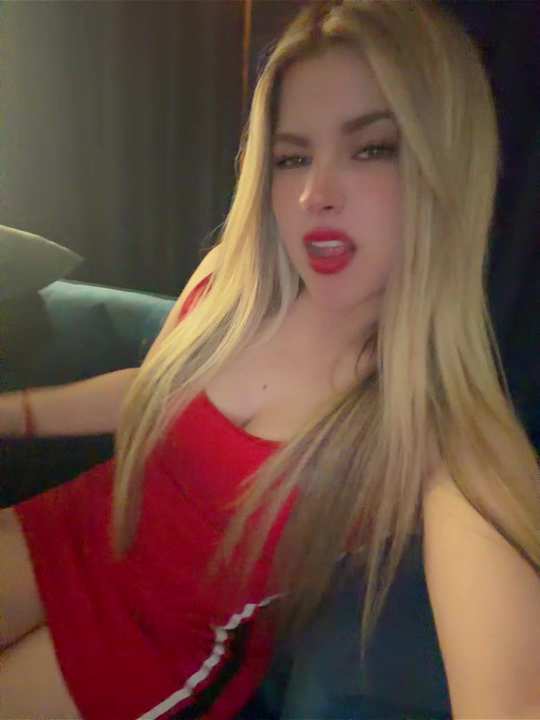 @Ashley Álvarez