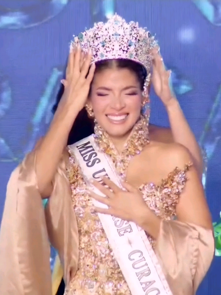 @CuracaoQueens