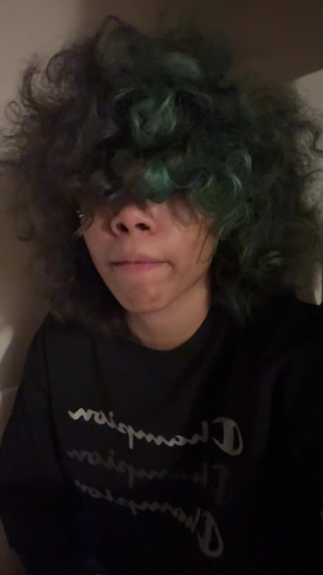 @️