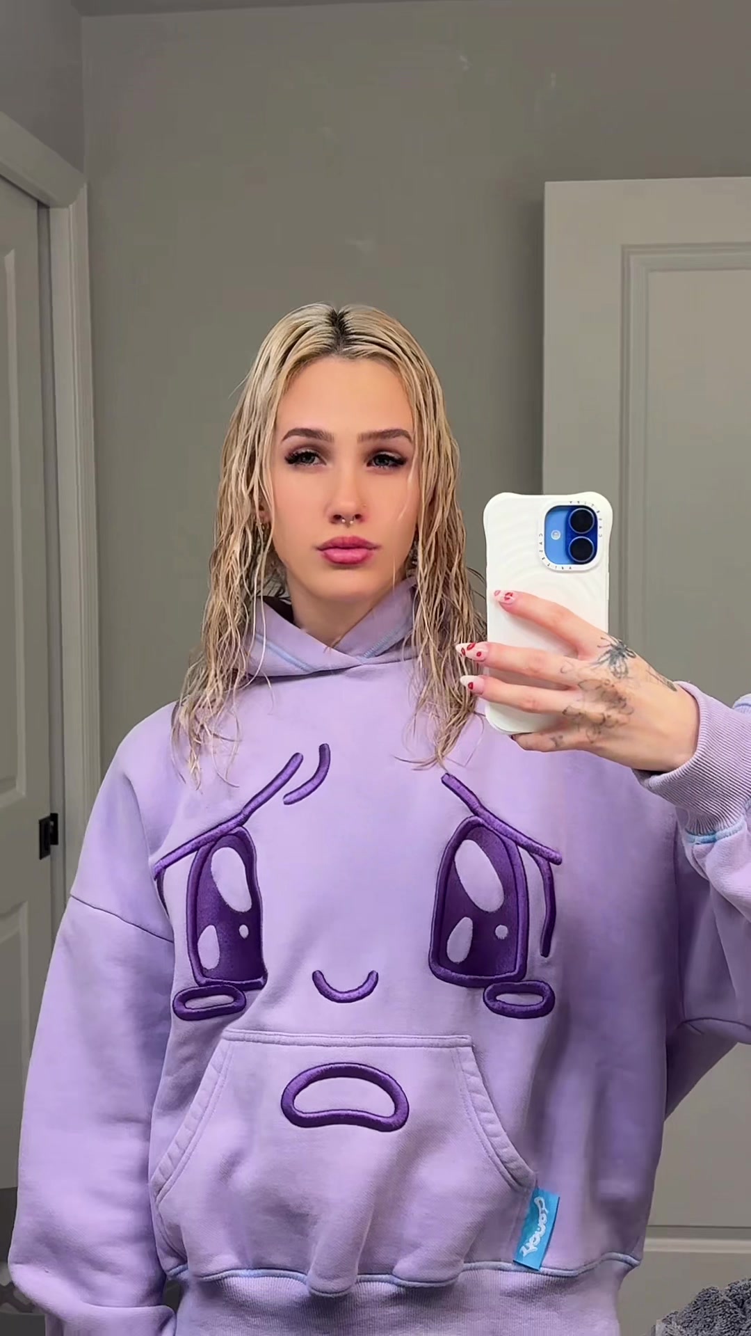 @sierraakins