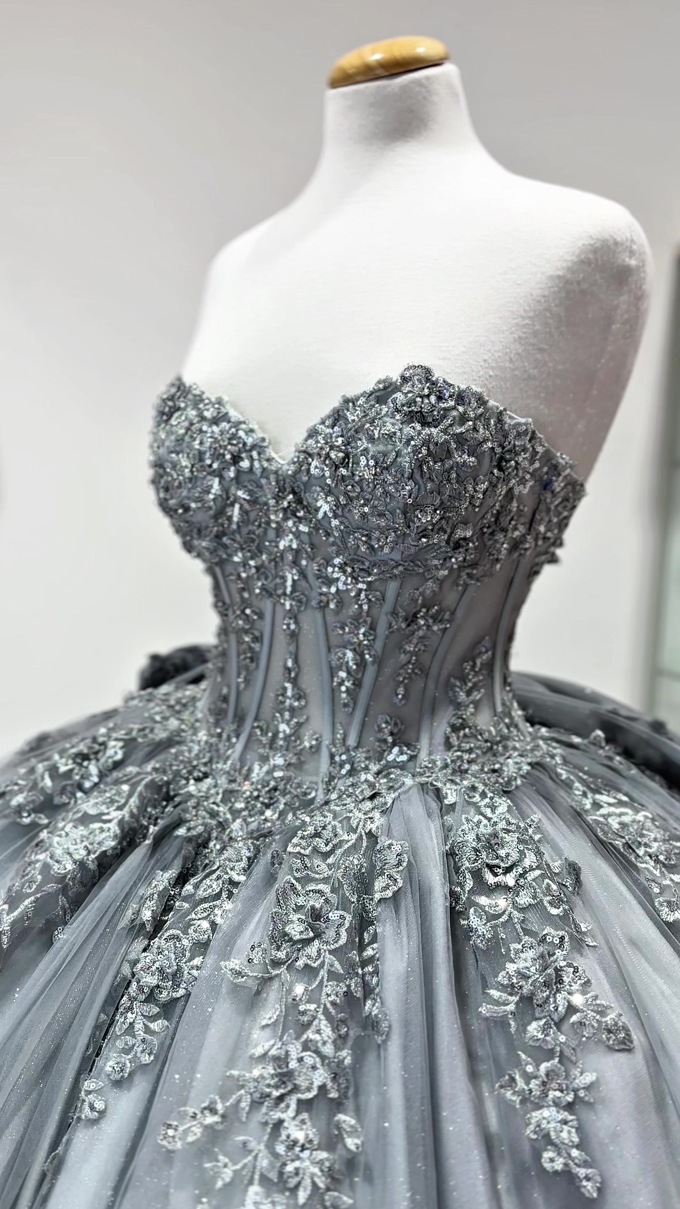 @MarlasFashions