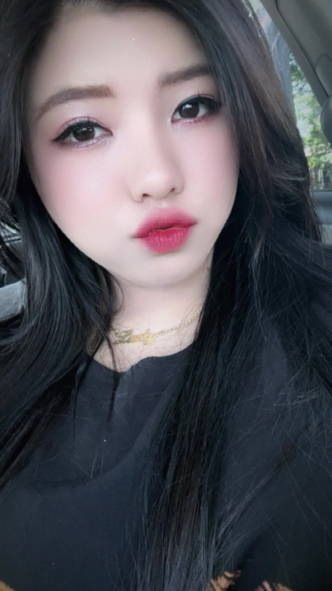 @🌺 Khin Kyae Hmone San 🌺