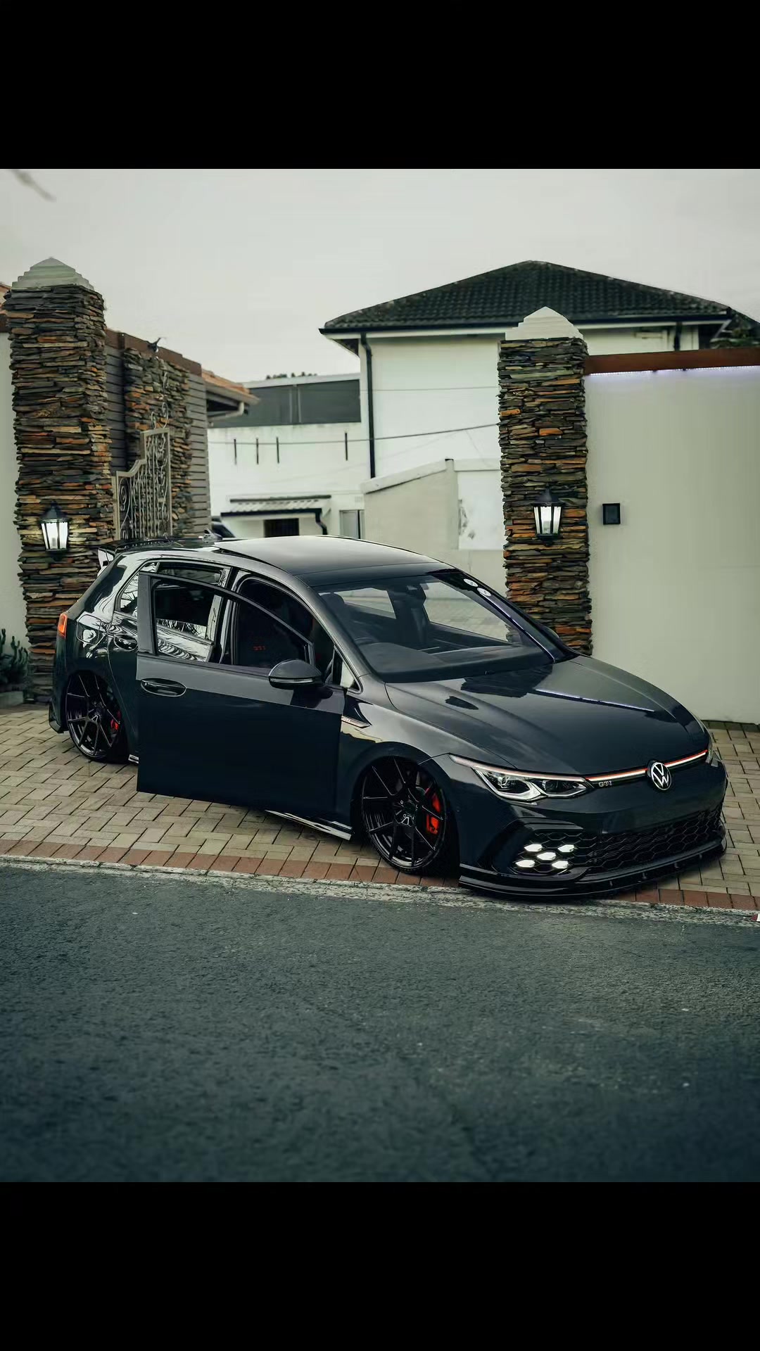 @blu_motors