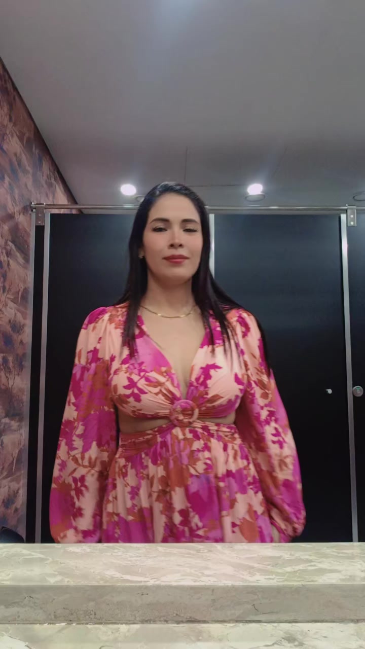 @Ximena 👑