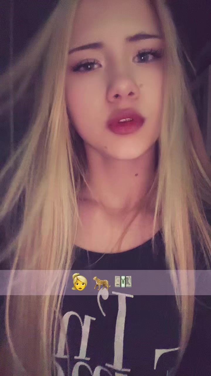 @⚜️