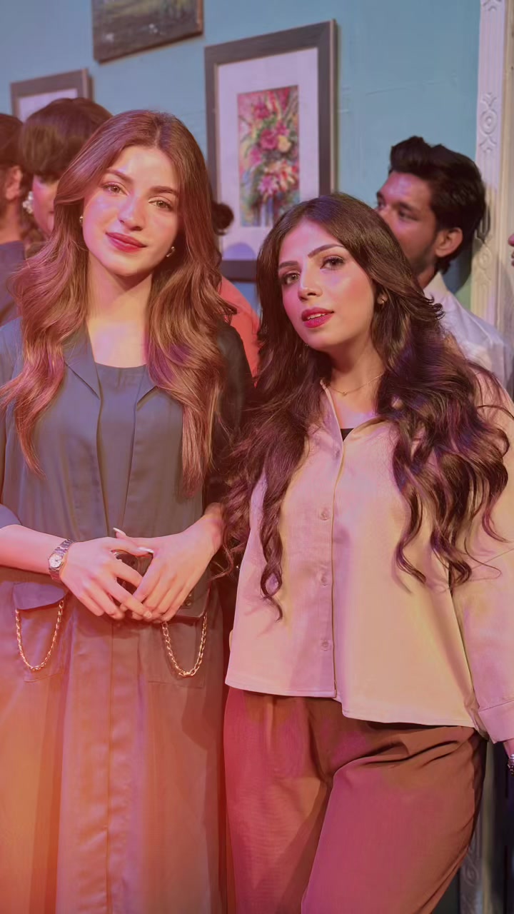 @Hiffi🇵🇰(804)