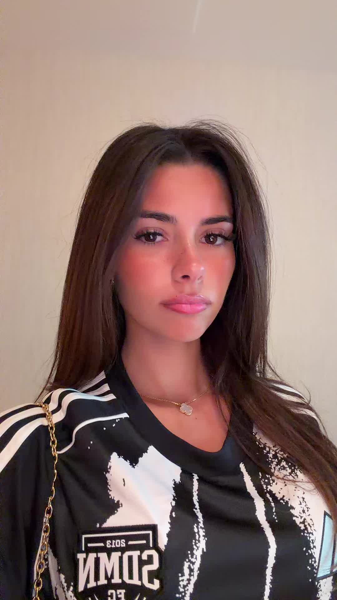 @shh🧸