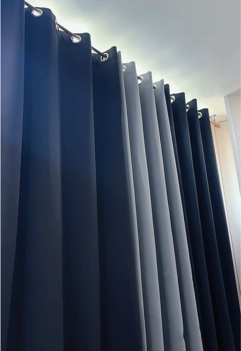 @k.curtain