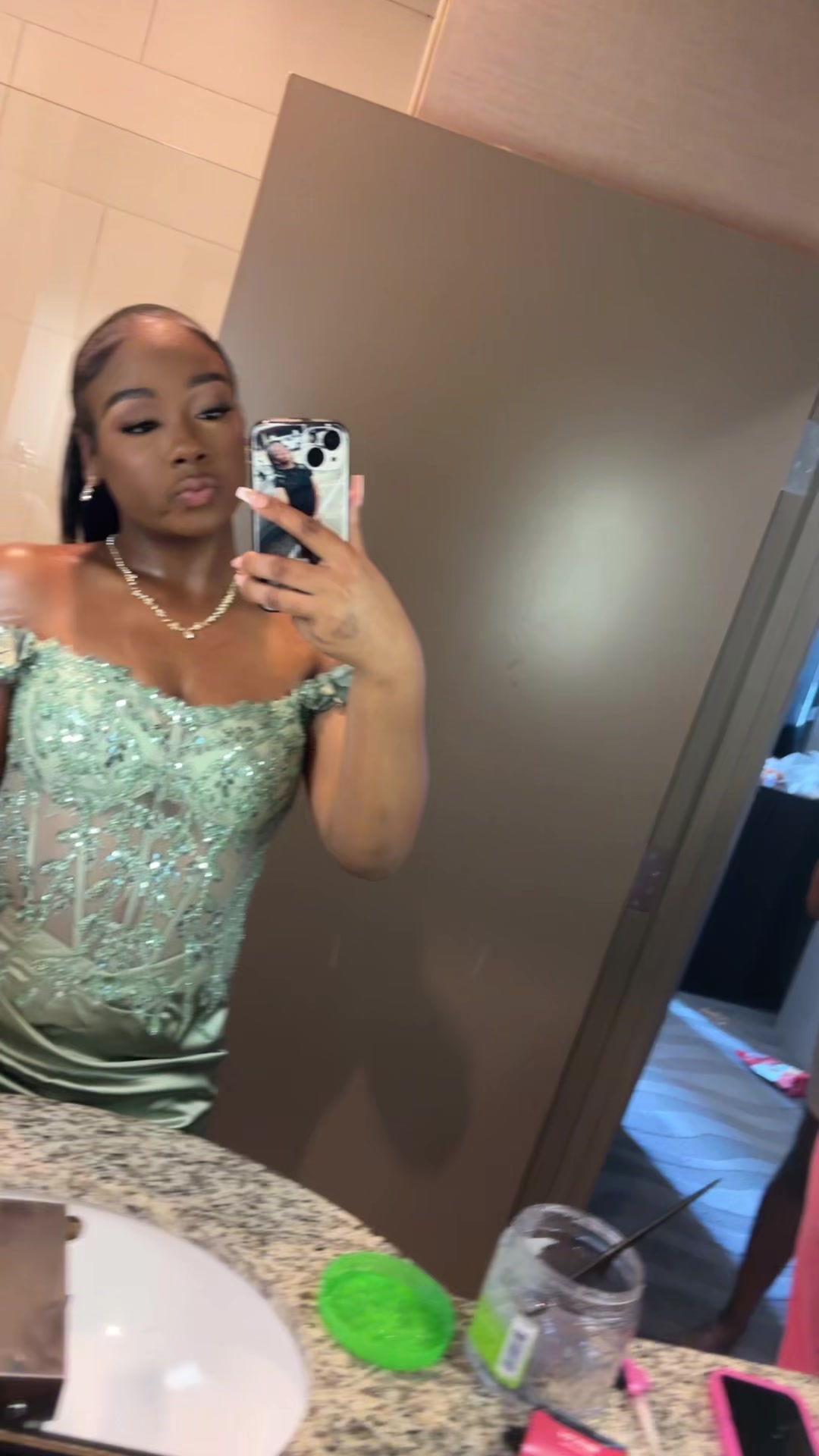 @Justaweirdgirl.