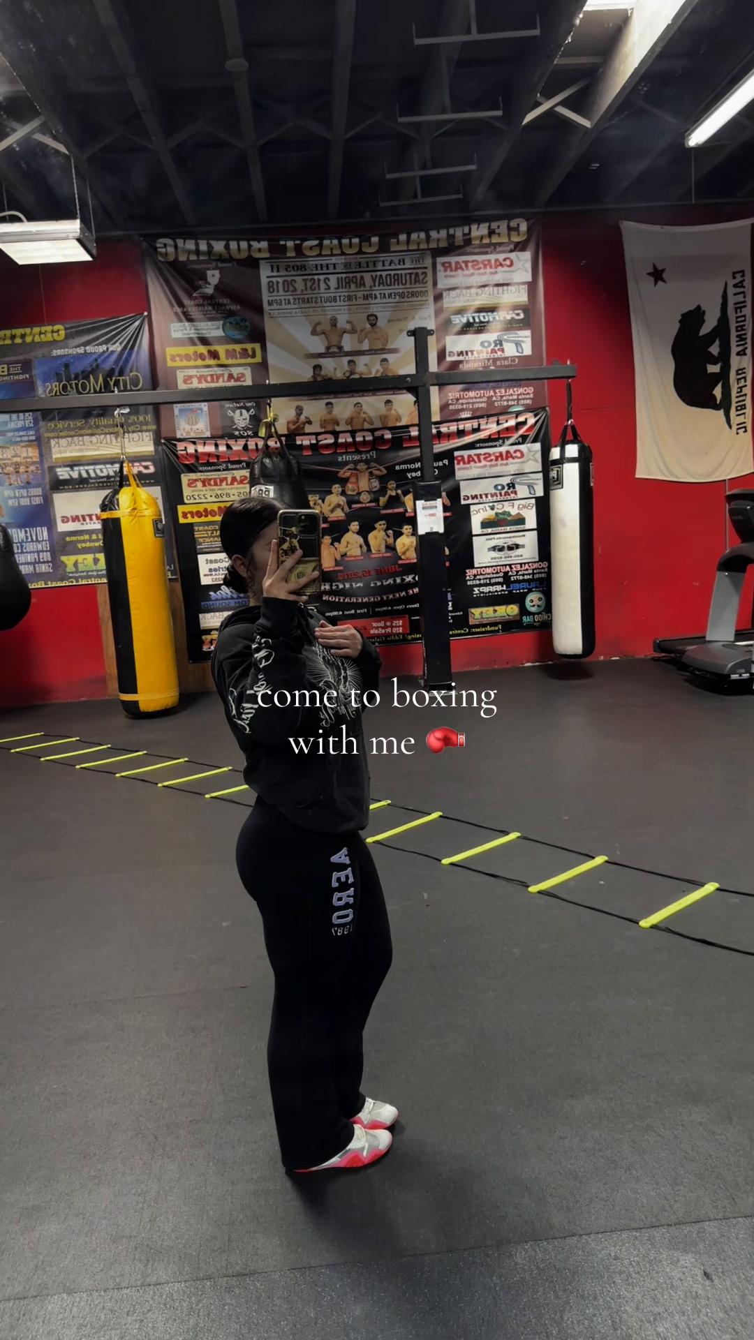 @𝓳ꨄ︎
