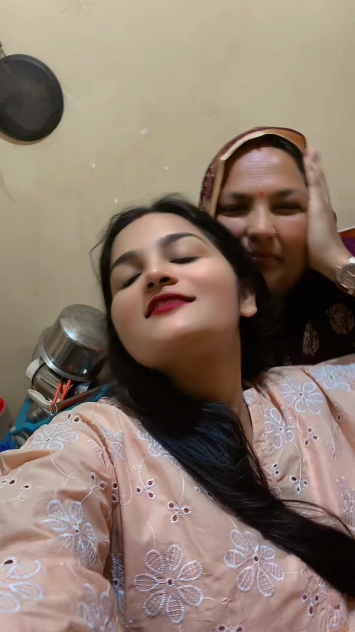 @🦚Radhika🦚