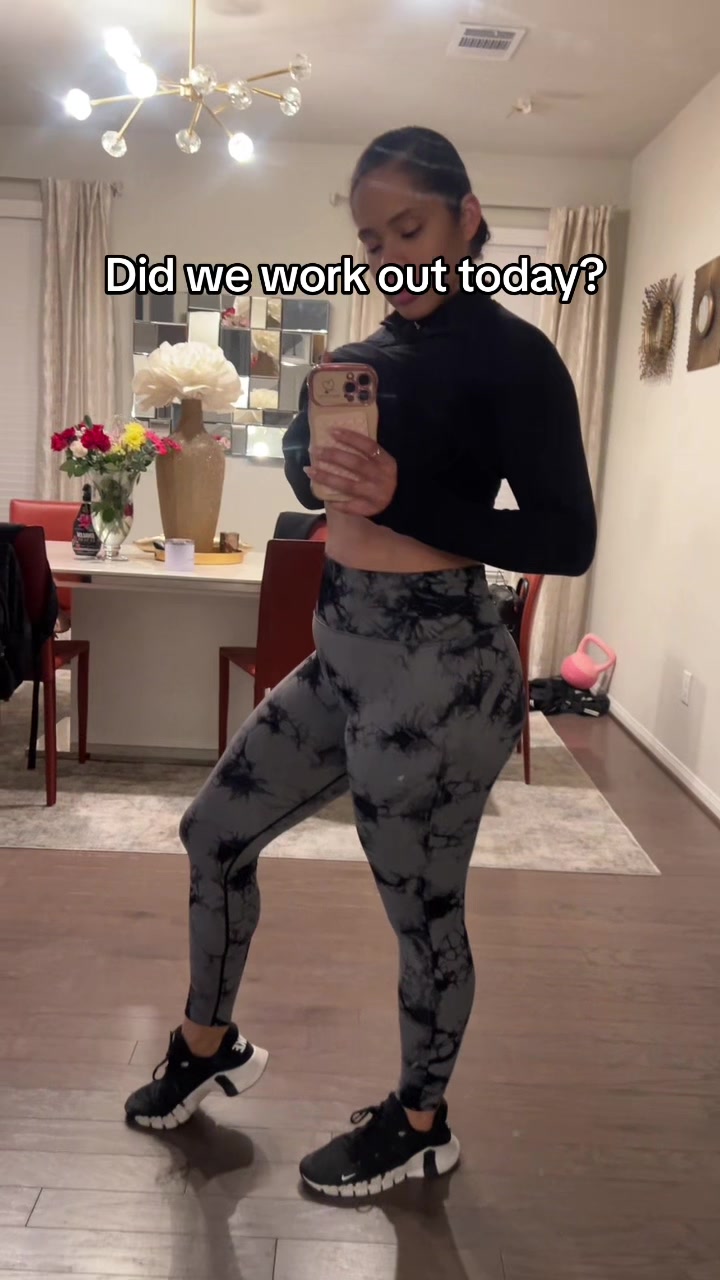 @Courtnie