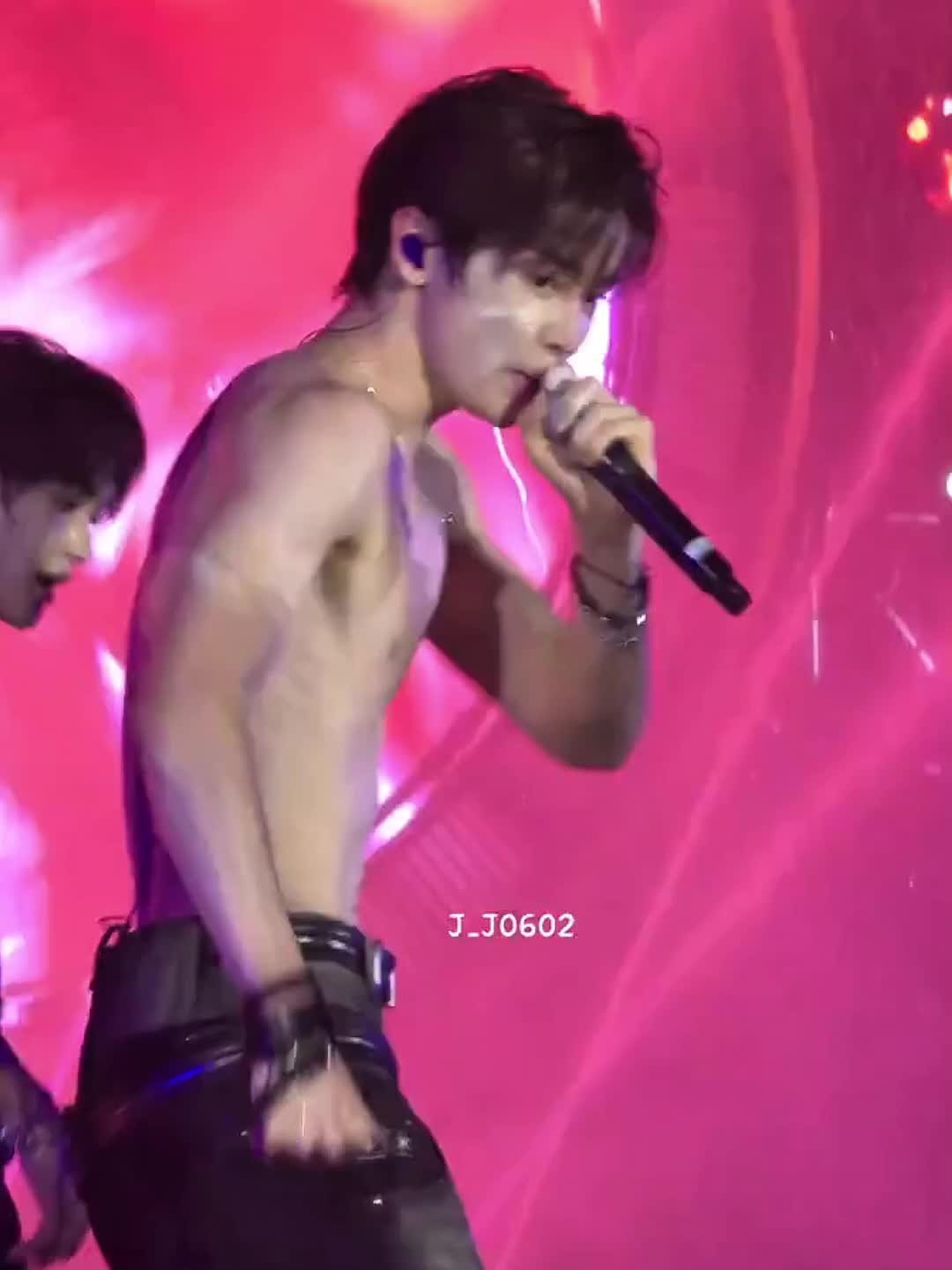 @wonbin smile