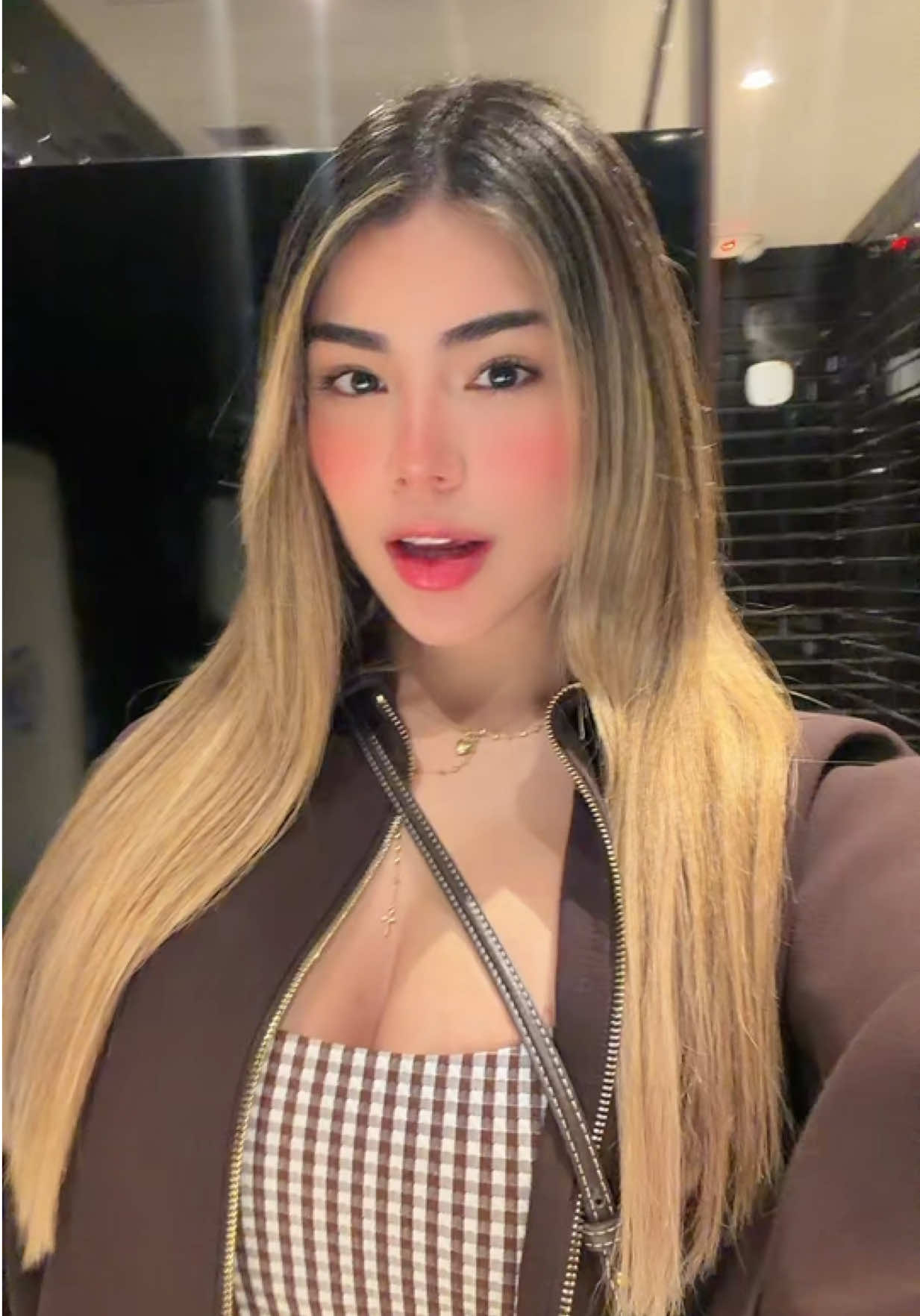 @Victoria Valentina Acosta F