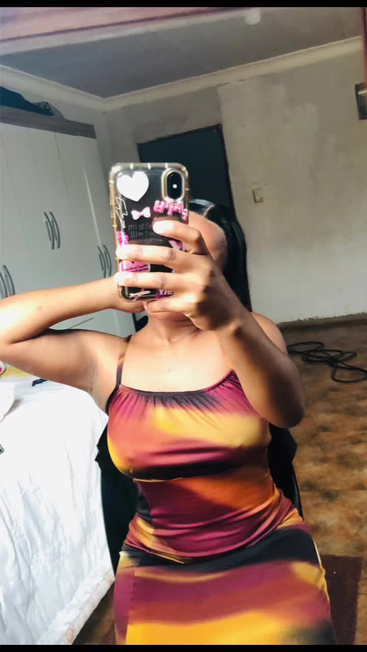 @MphoMokoena