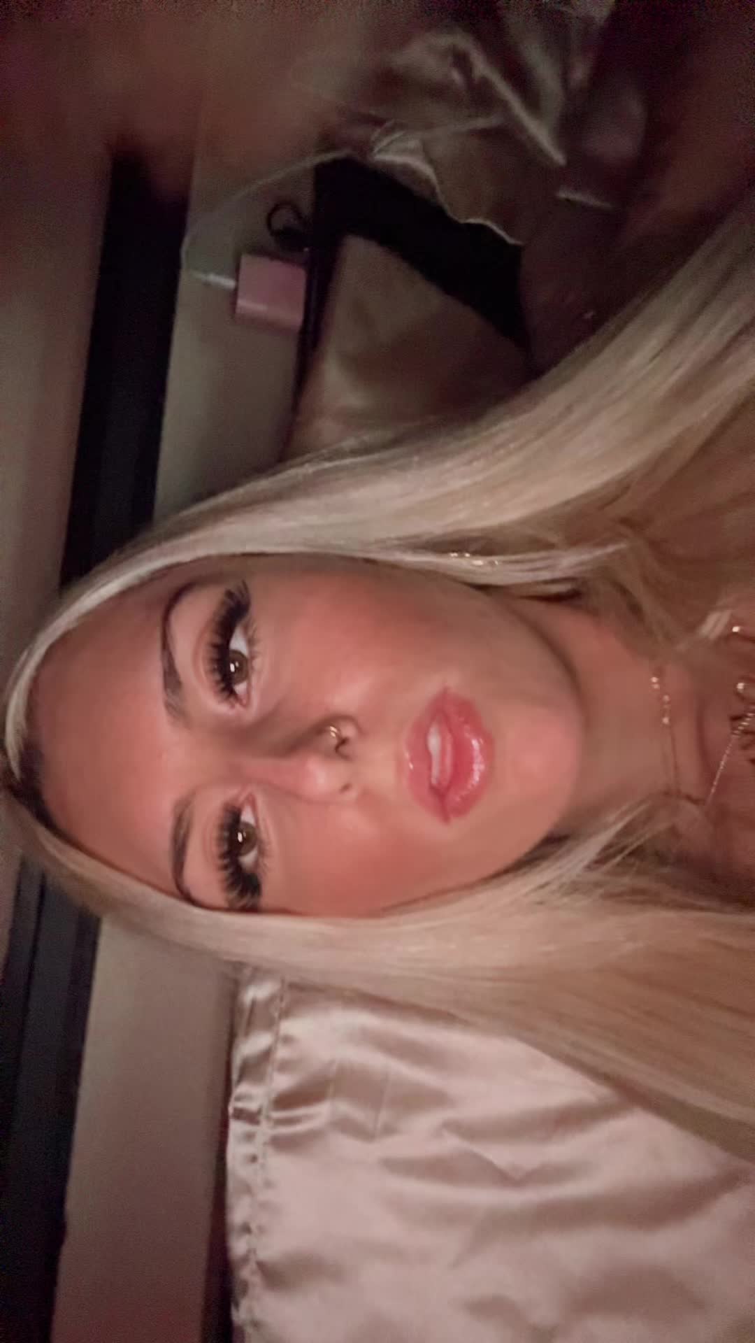 @juliettestarr