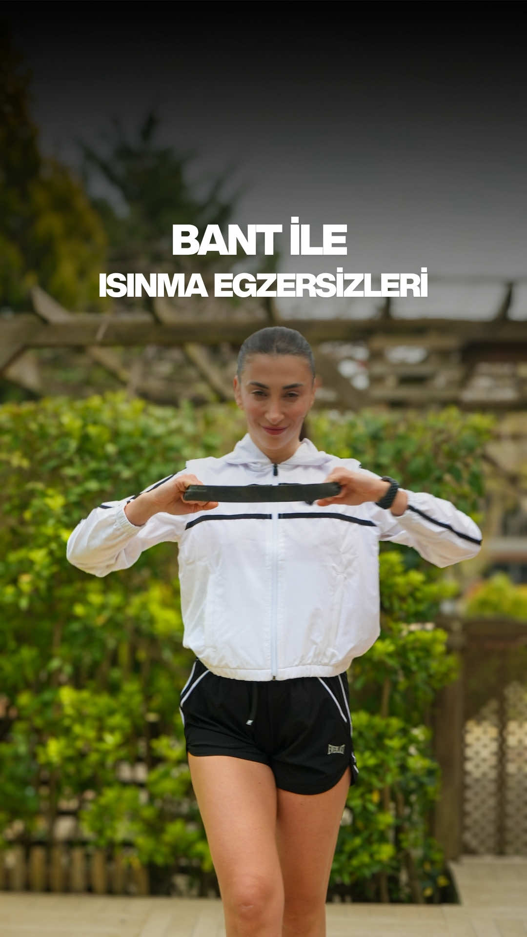 @Melis &Ouml;zel K&uuml;lahlı