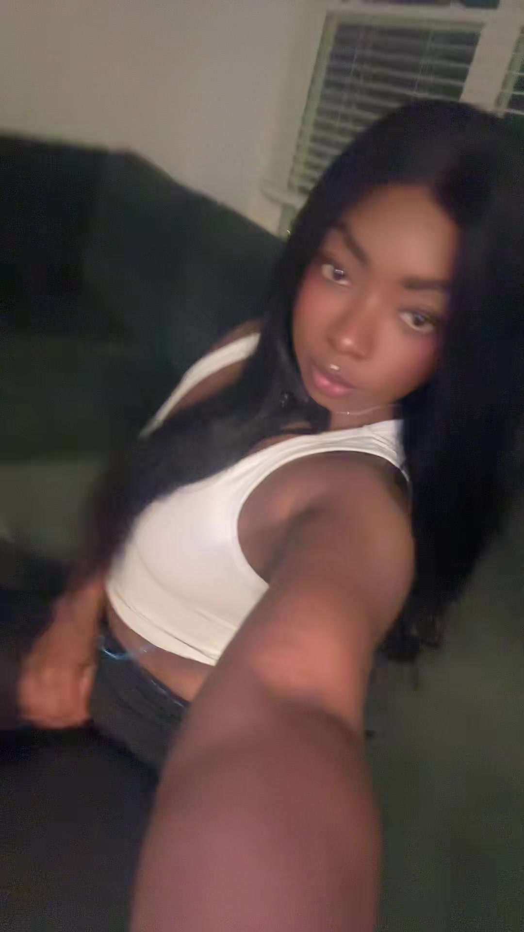 @Anijahh_