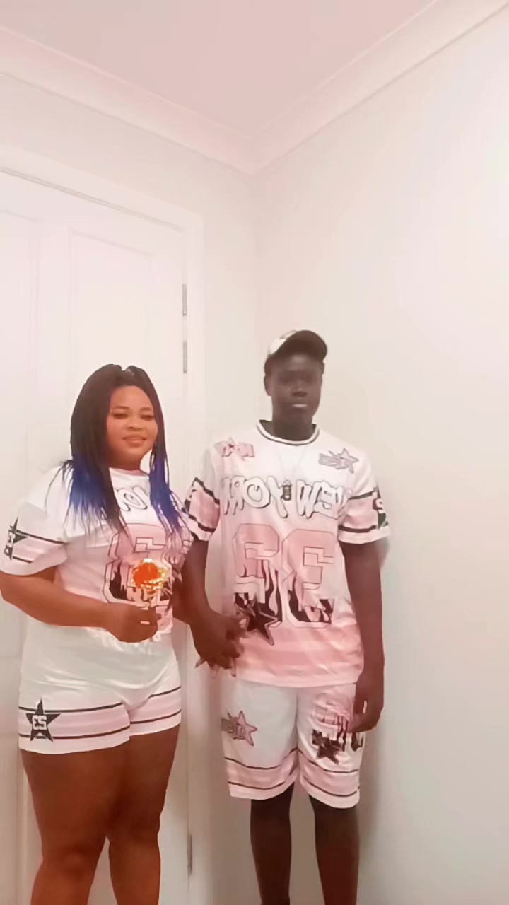 @Dreamgirl🇸🇸