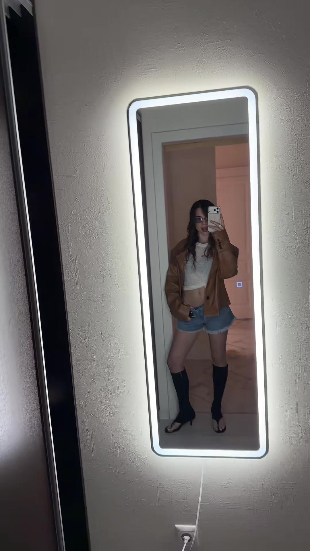 @helenlavie_