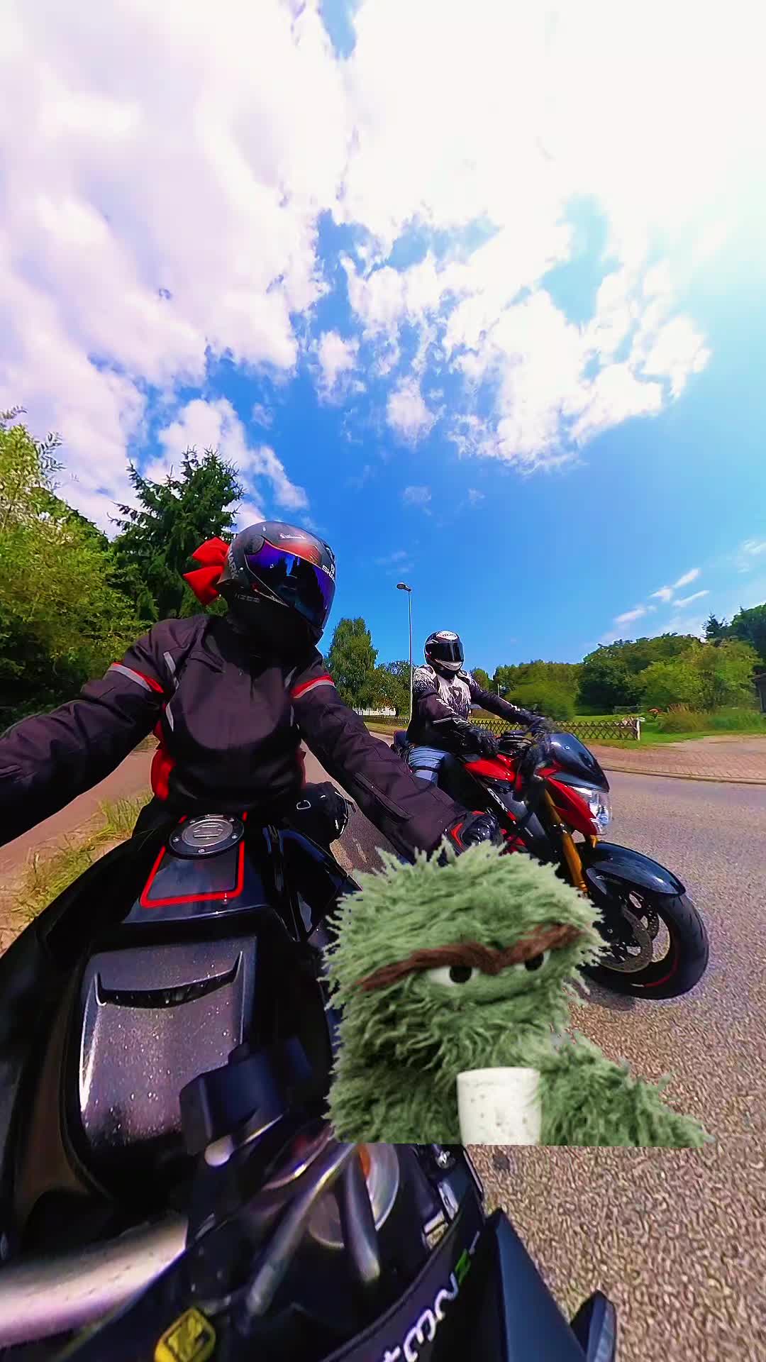 @🏍 𝕮𝖍𝖆𝖗𝖑𝖞 🏍