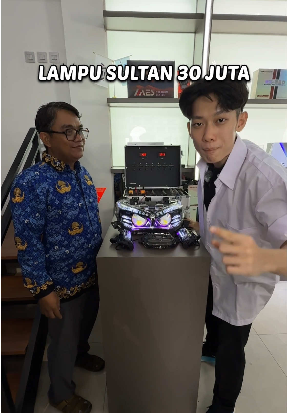 @WILLIE SALIM