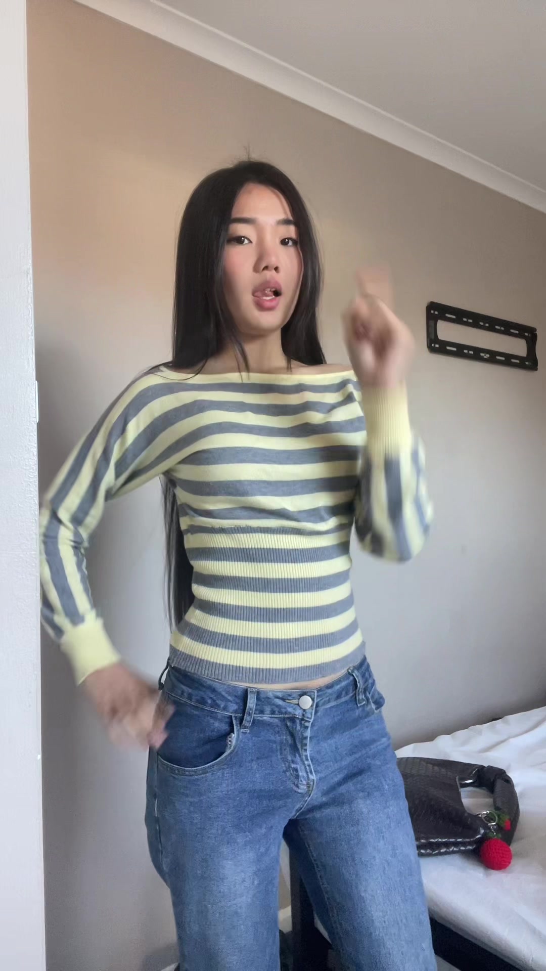 @><