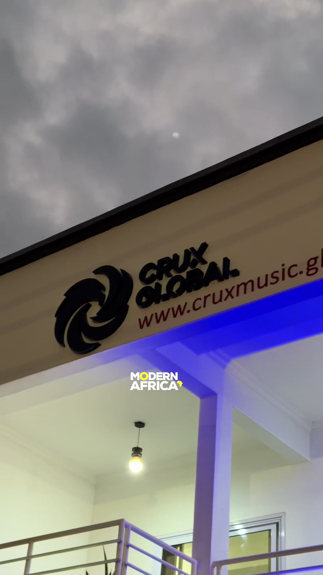 @Modern Africa / Blogger