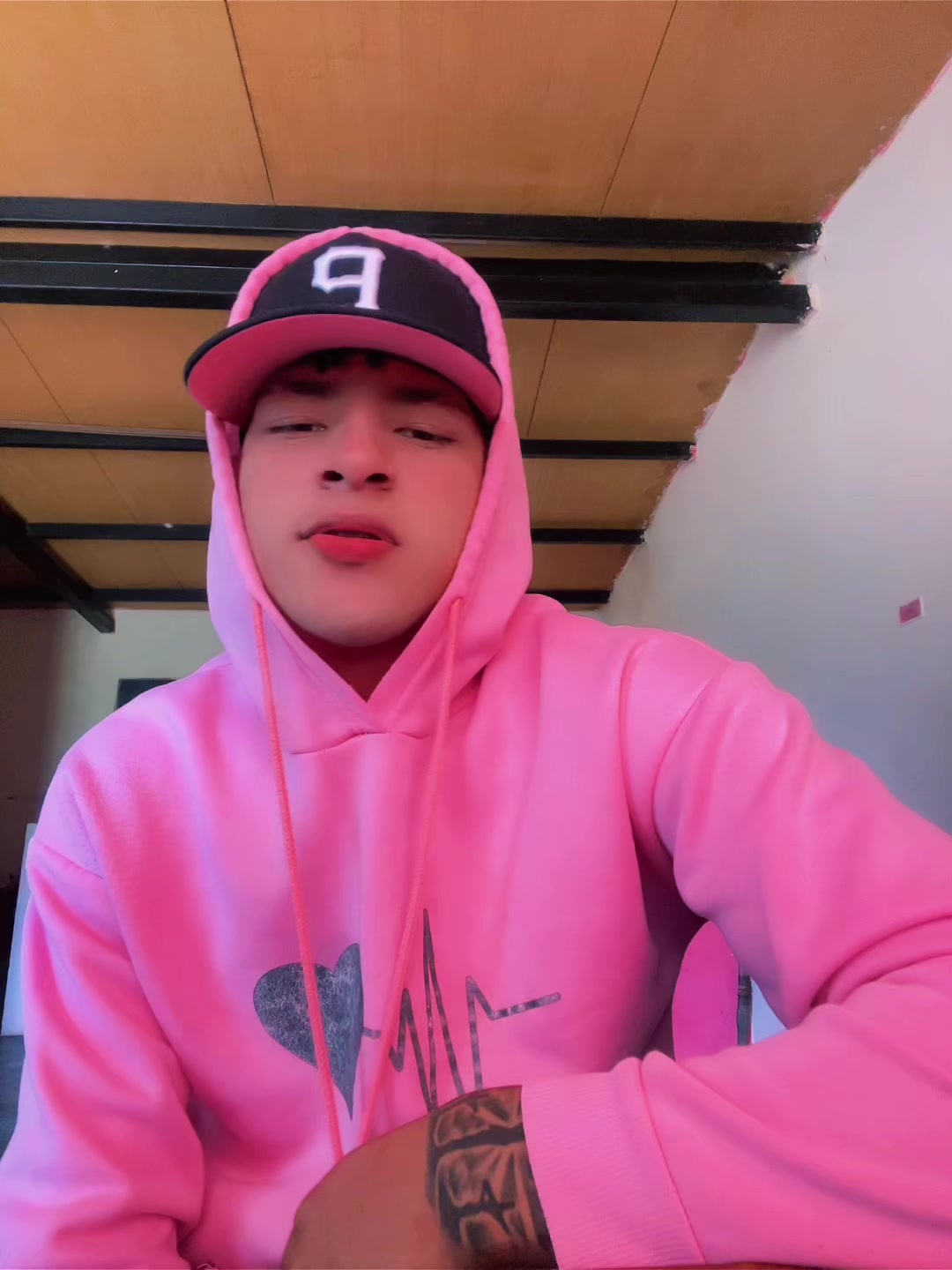 @𝑬𝒏𝒅𝒚𝒔🕴🏼