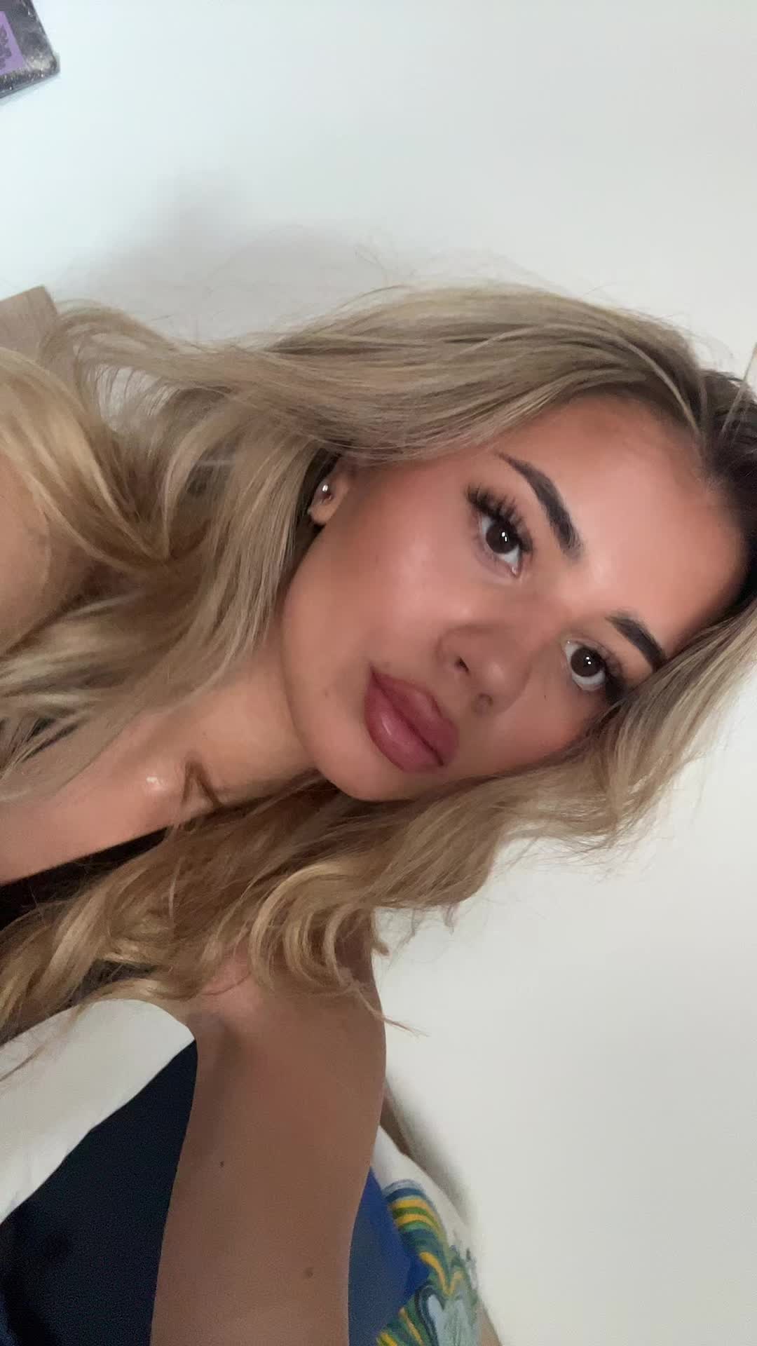 @𝓜𝓪𝓻𝓲