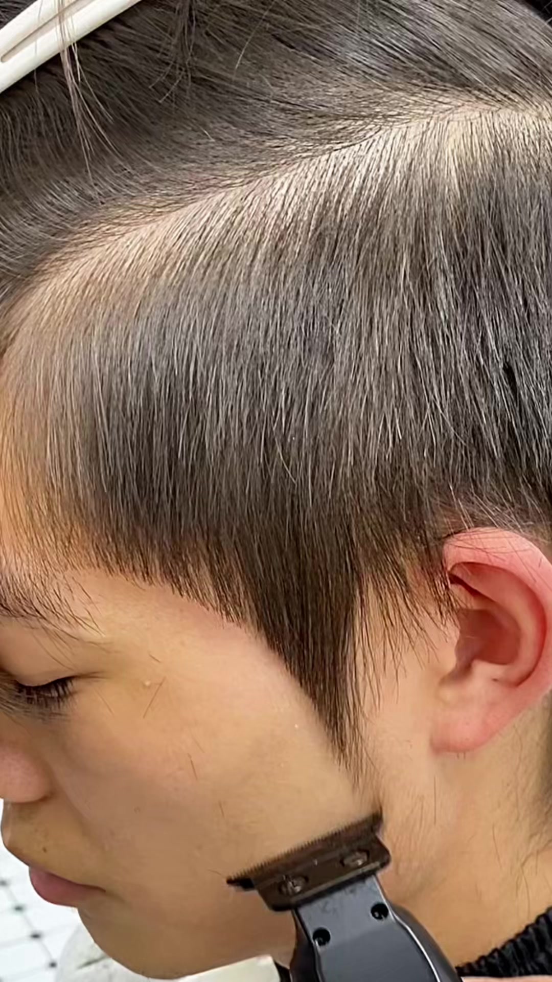 @Thắng t&oacute;c tai