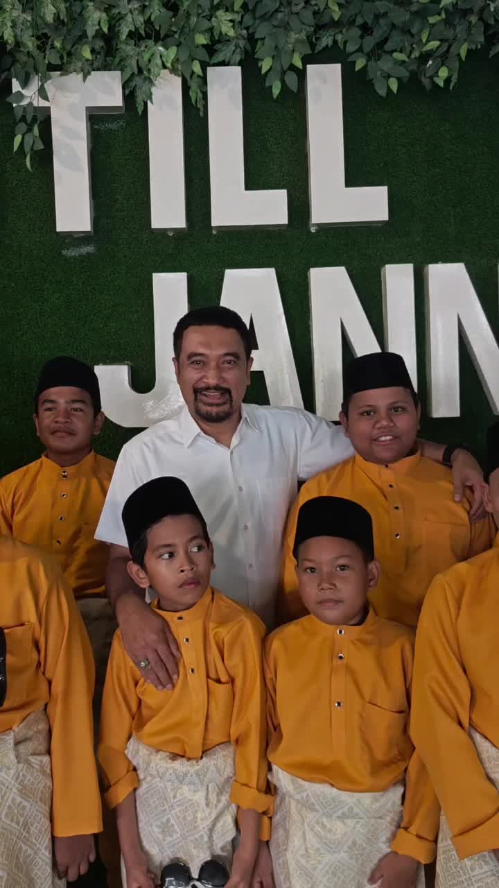 @Azmizam Zaman Huri