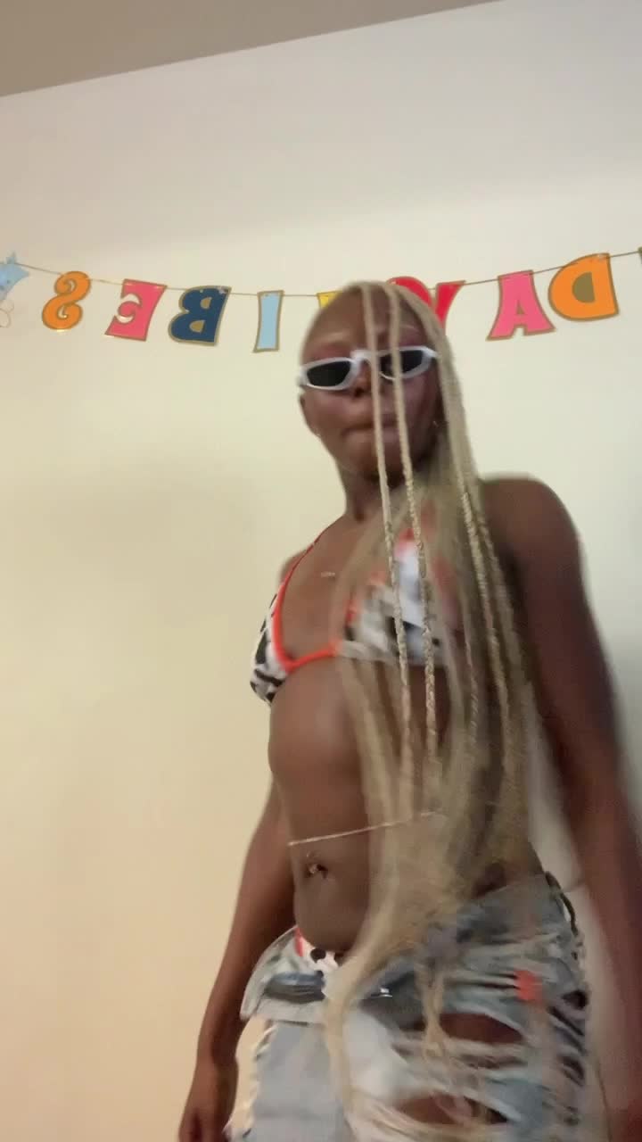@regaliyah
