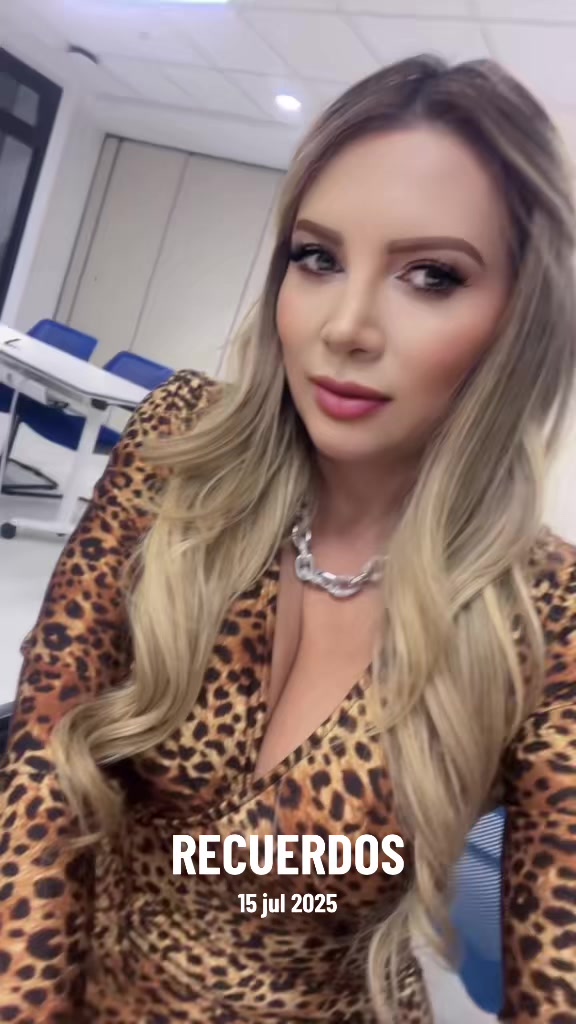 @Anna Karyna
