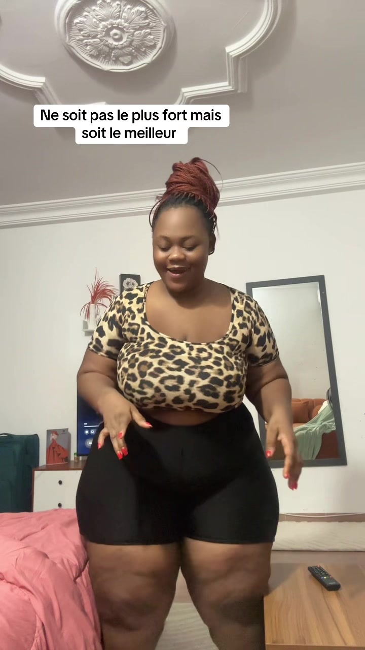 @Baddie apoutchou 😍🍑🍇