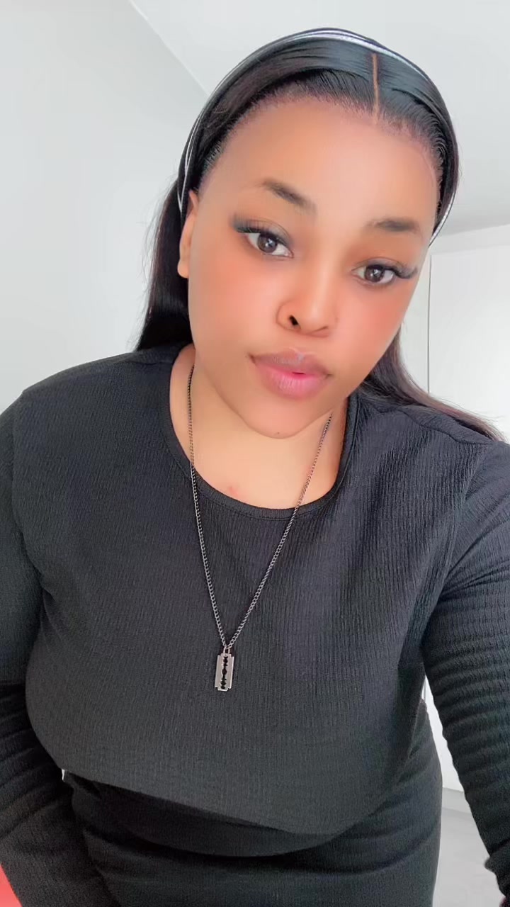 @nomthawenkosi🇿🇦