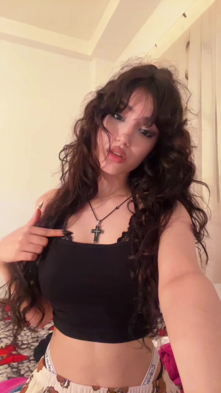 @B👩🏻🦱