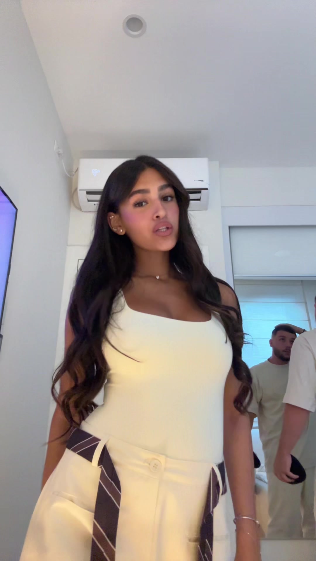 @MikaHazan