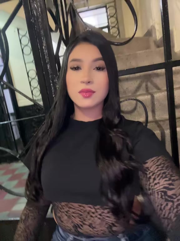 @Karen Cano