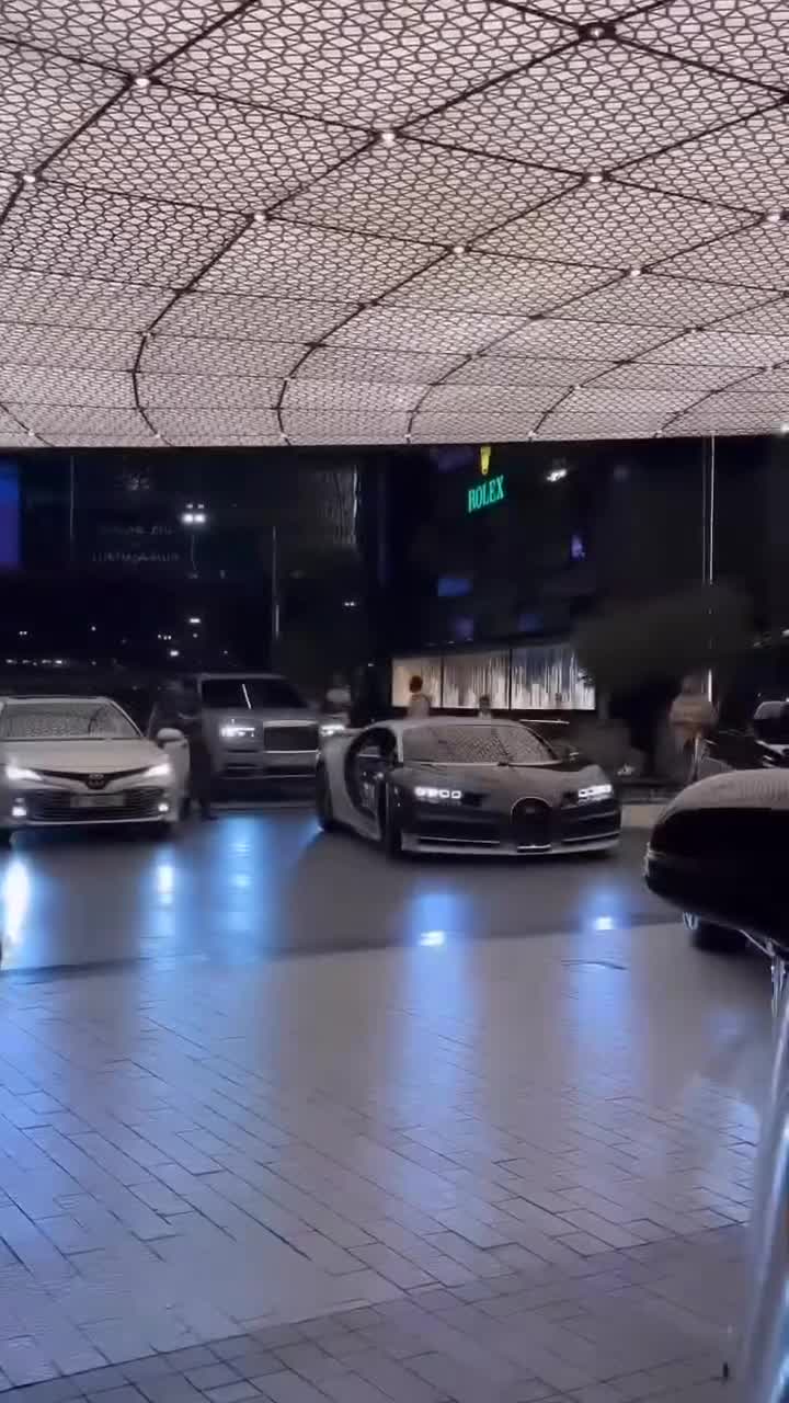 @Elite Supercars