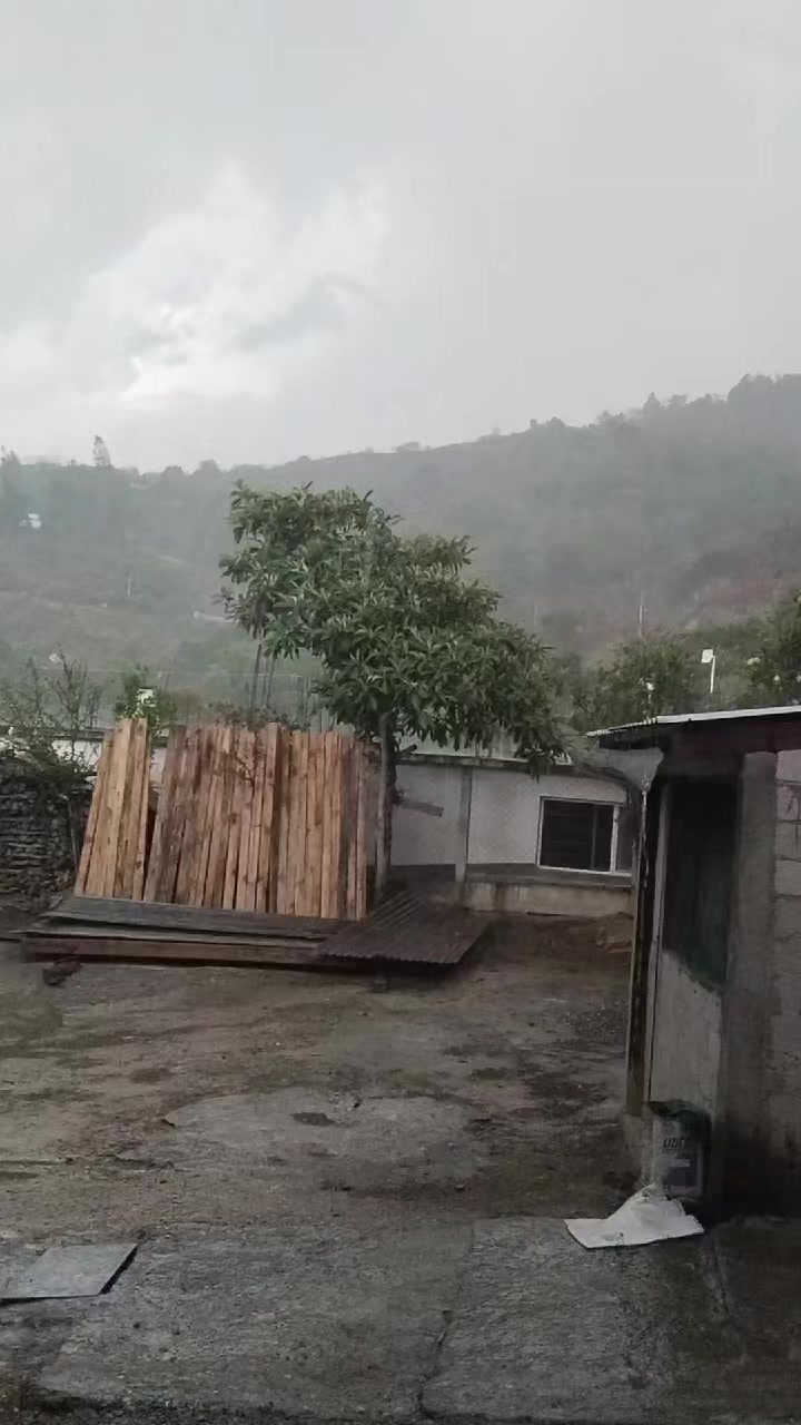 @Rubí