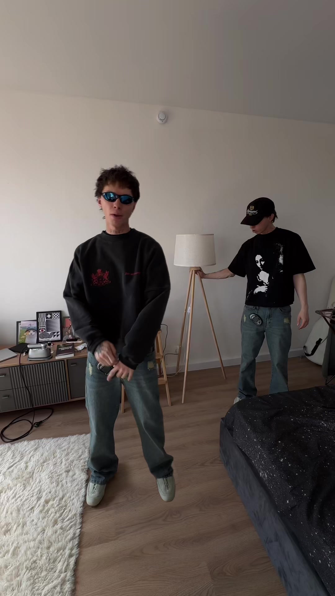 @Лёша Летучий