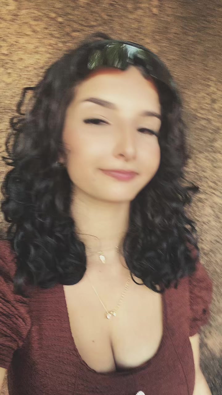 @Letícia Thanye🫶🏼