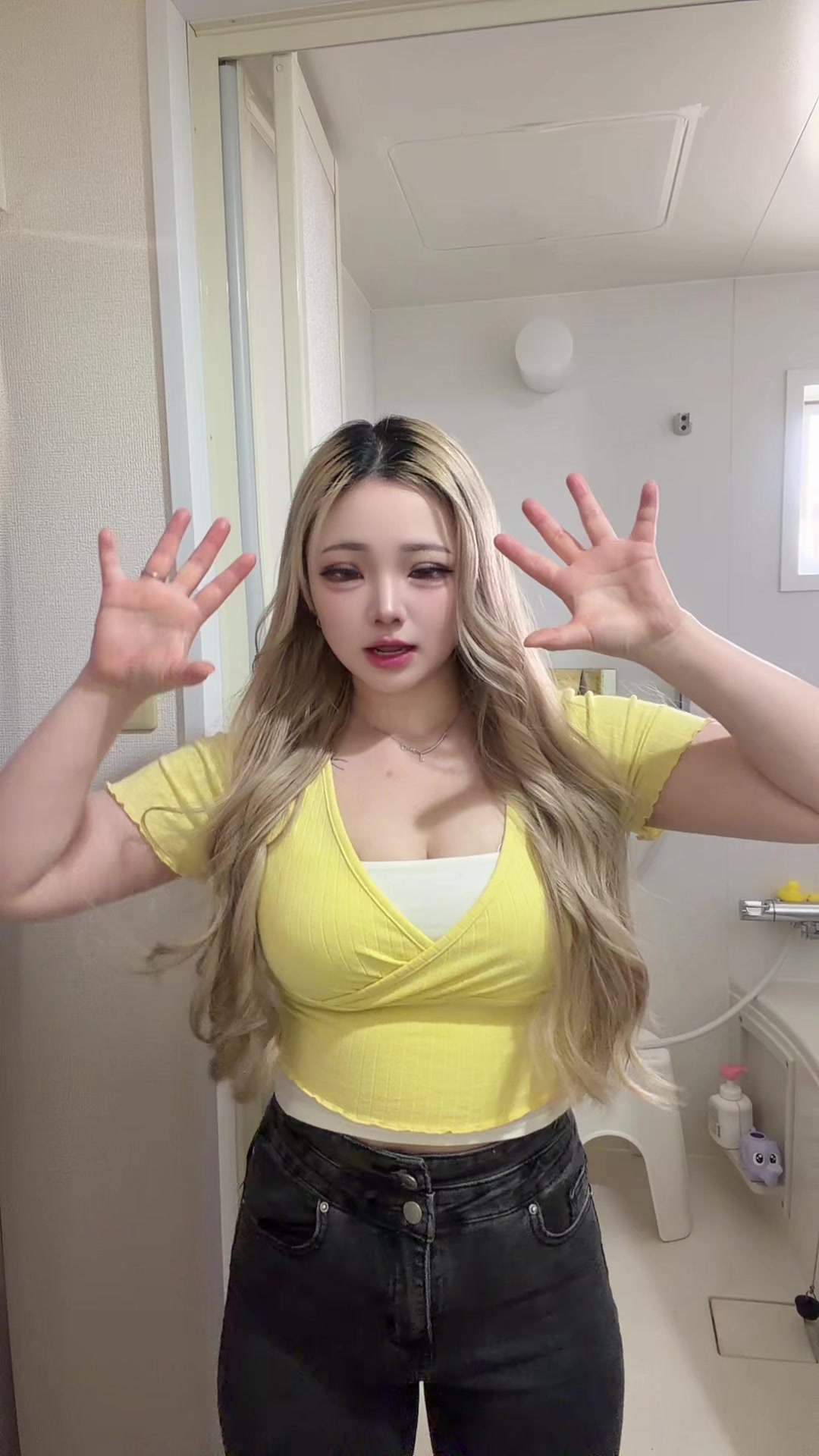 @。