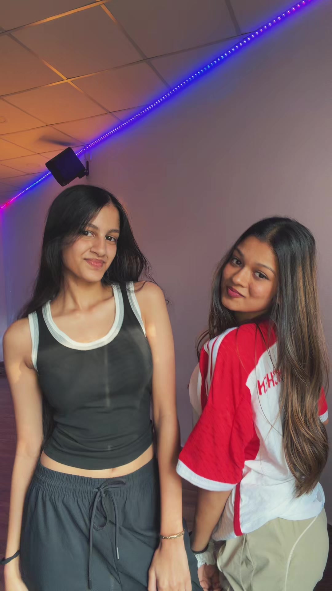 @Onelis.008