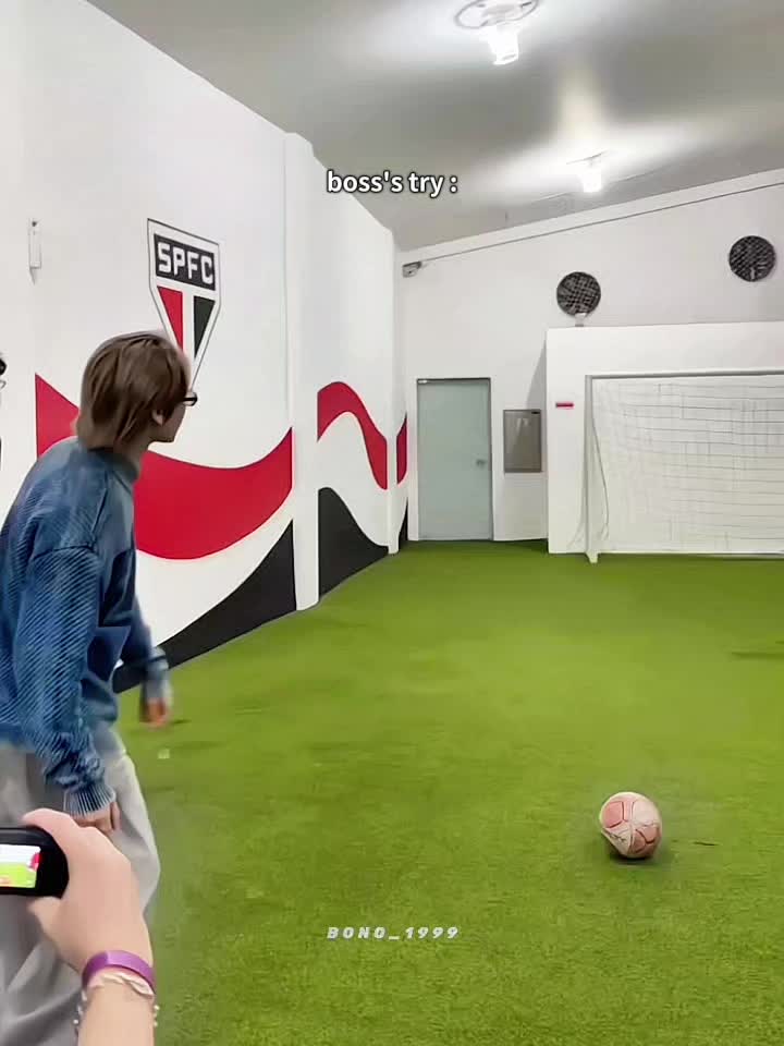 @B O N O _ 1 9 9 9