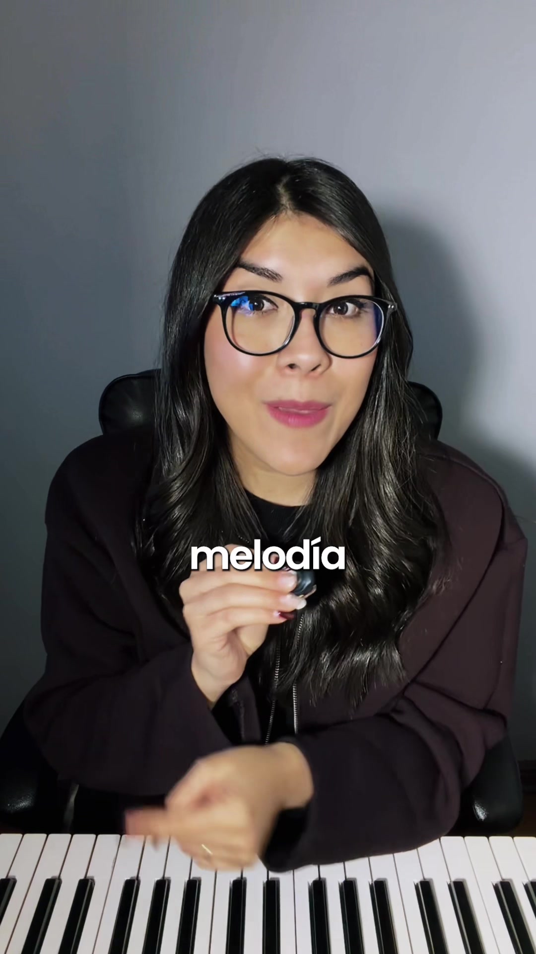 @Nadia Constanza | Vocal Coach