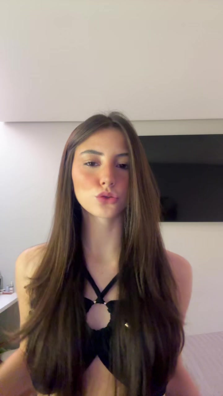 @Bellaros._