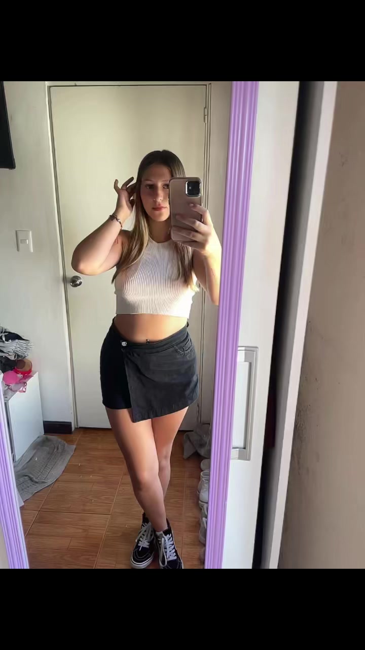@Viickyy
